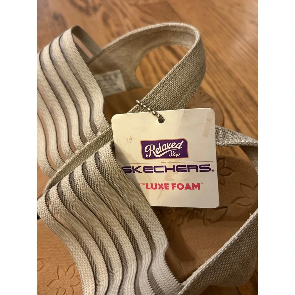 Skechers Relaxed Step Luxe Foam Wedge Sandals Taupe 38527 Womens 8.5 NEW